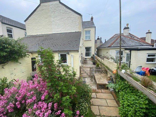 The Crescent, Truro